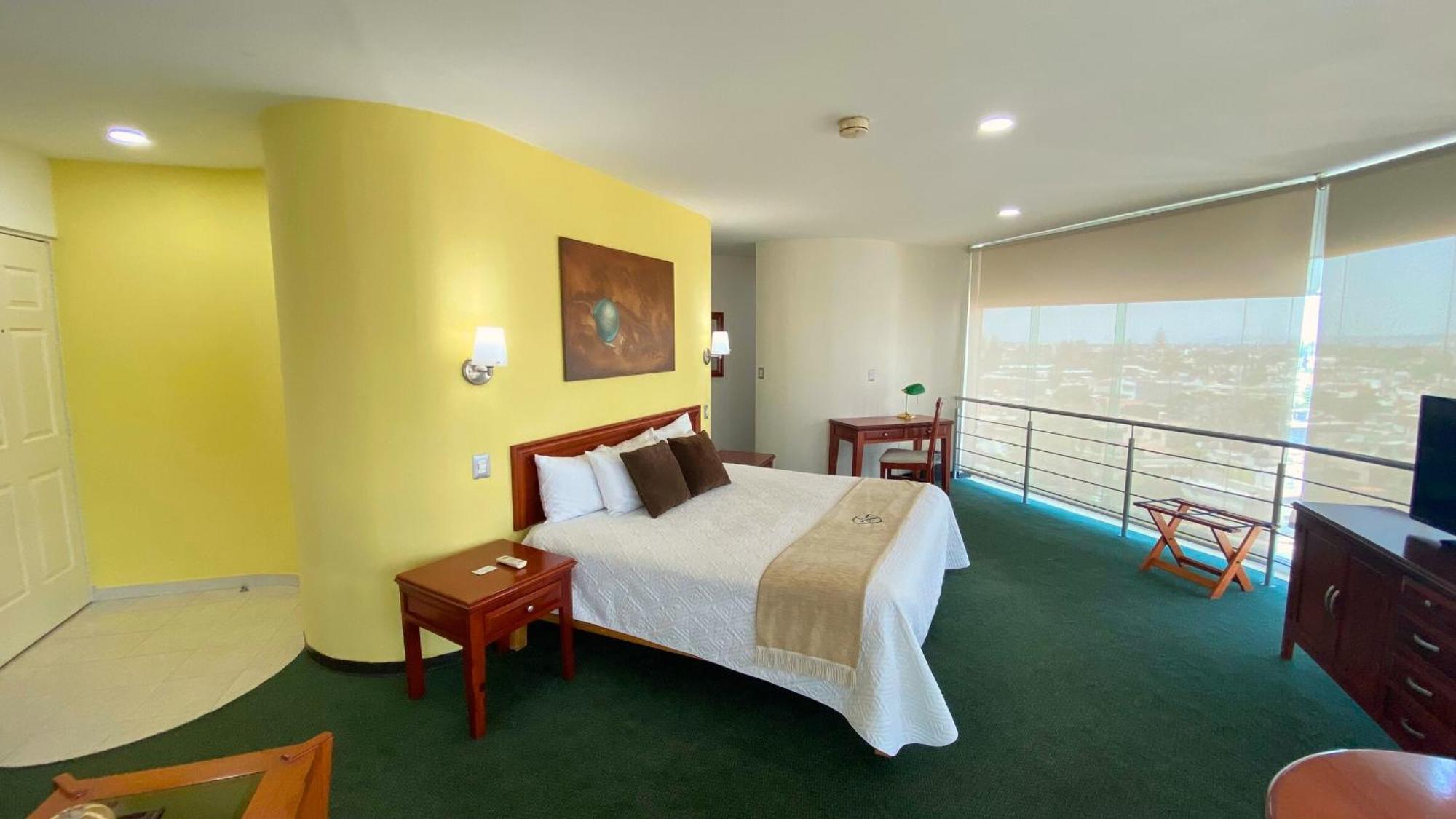 Hotel Enterprise Inn Poliforum Леон Экстерьер фото